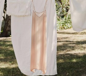  DÔEN Slips | Dame Lange Dype V-Hals Slip Conch